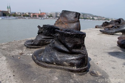 Memorial Shoes - Shoes on the Danube Bank