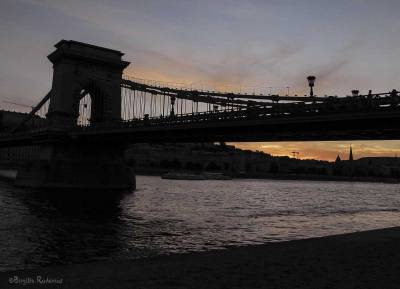 Chain Bridge over the Danube in Sunset.